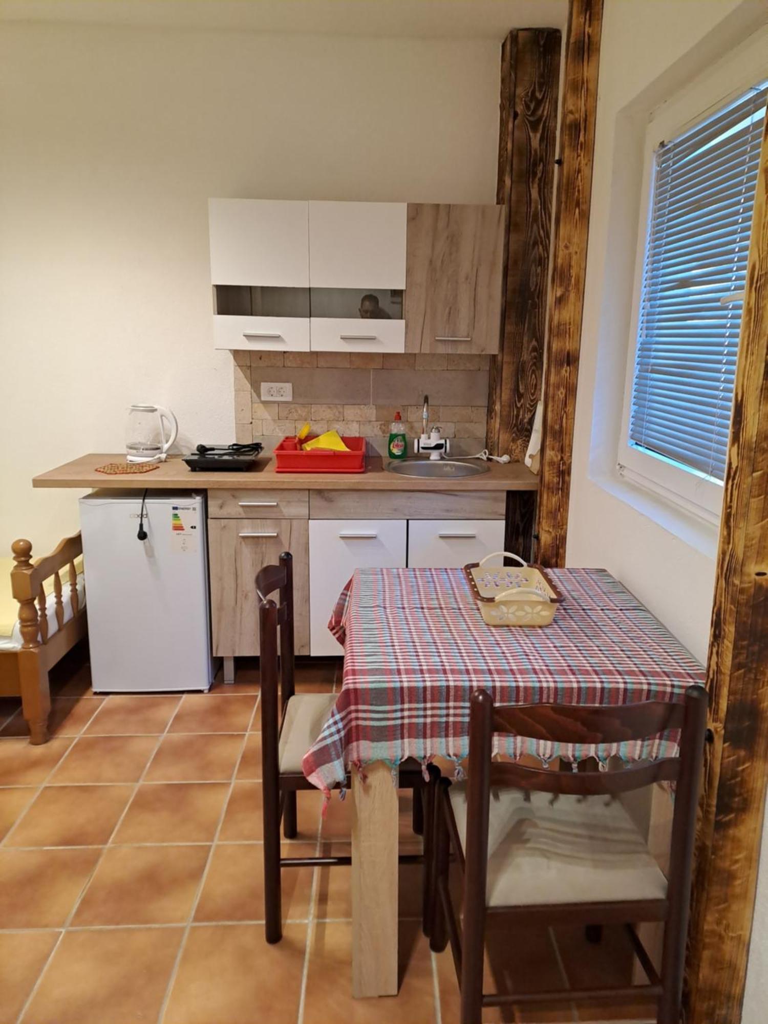 Apartments Lazarevic Sutomore Zimmer foto